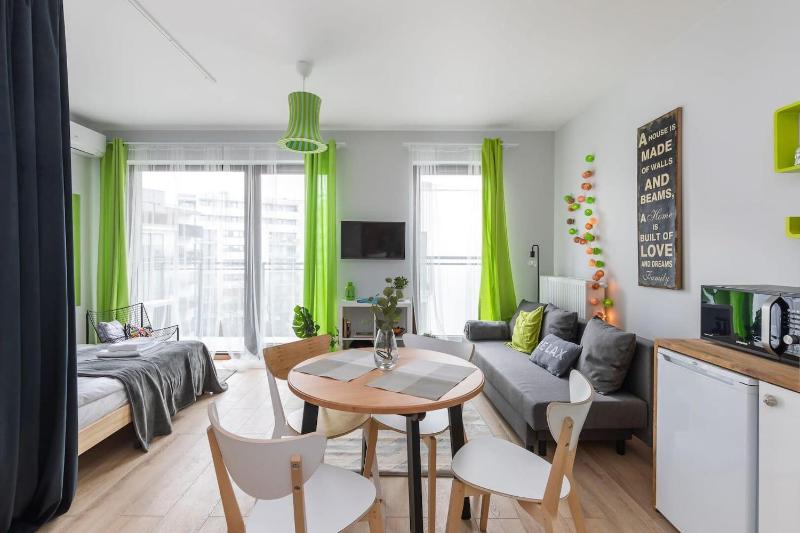 Burakowska Studios in Warsaw by Noclegi Renters - image 3