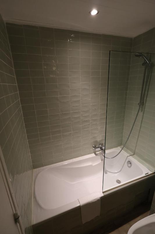 Double Room image 2