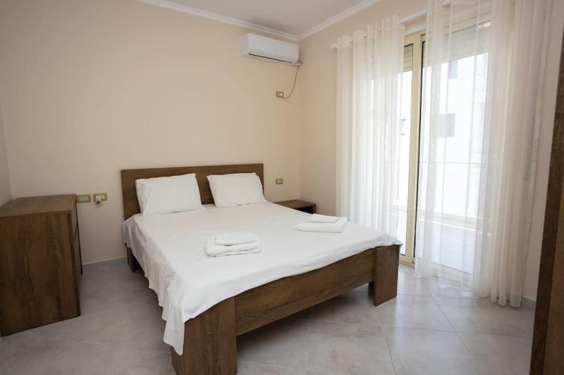 Central Seaview Apartment by PikHost - image 15