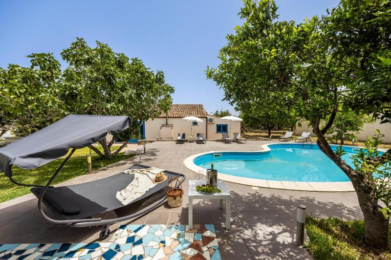Villa image 1