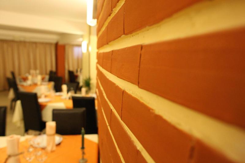 Hotel Central - image 8