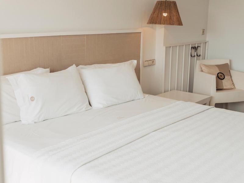 Triple Room image 2