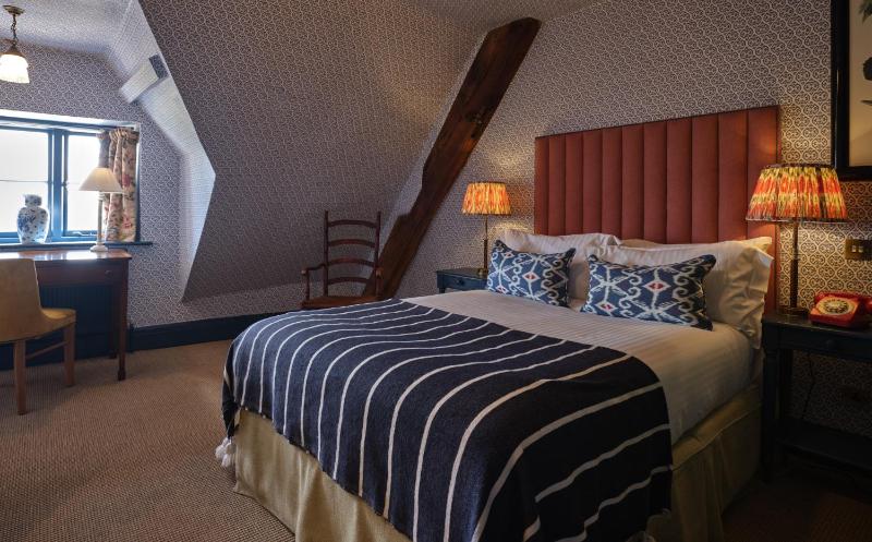 Double Room - Character image 2
