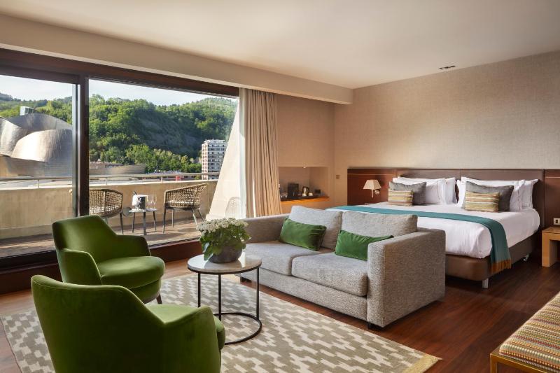 Studio with Terrace image 1