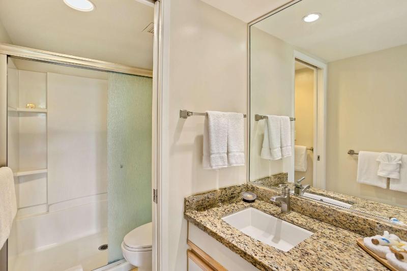 Standard Room image 2