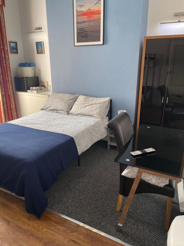 Backpackers Blackpool Hotel & Suites - image 17