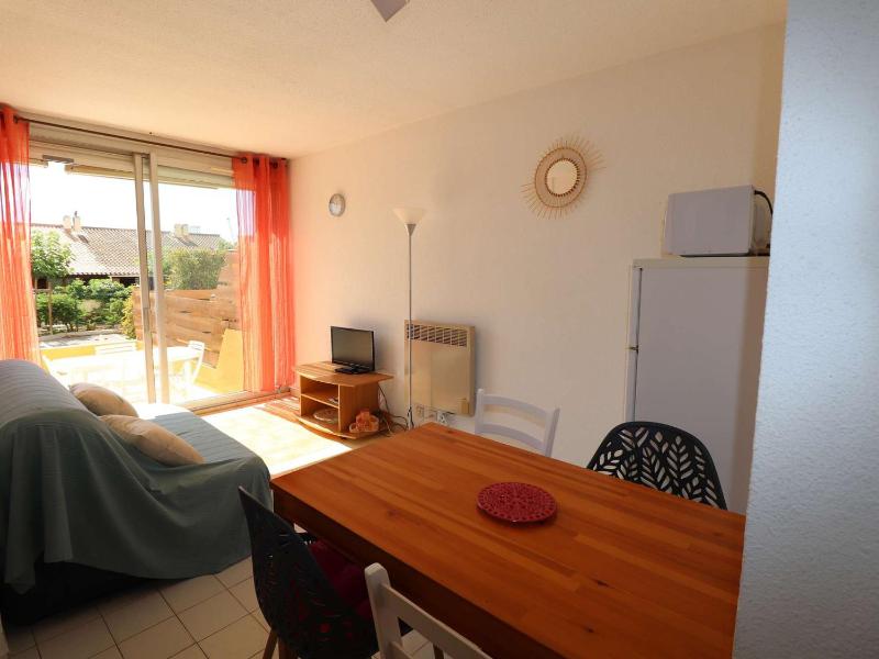 Appartement 2P avec cabine grande terrasse parking 400m plage - FR-1-307-129 - image 4