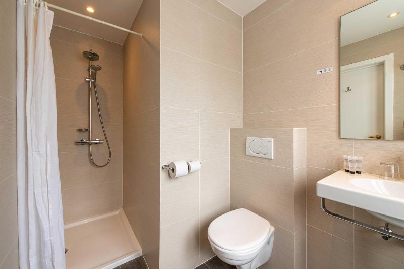 Triple Room image 3