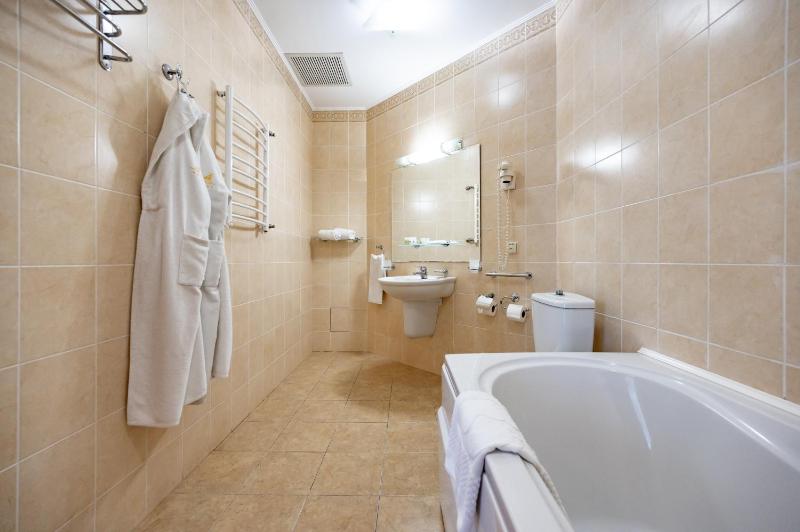 Junior Suite image 2