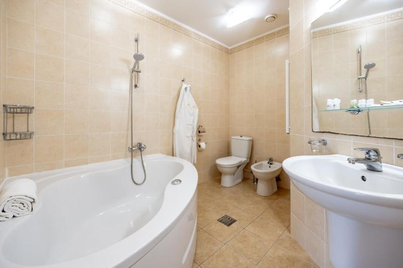 Suite image 3