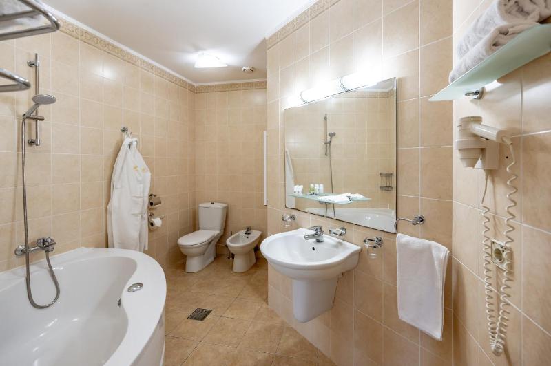 Suite image 2