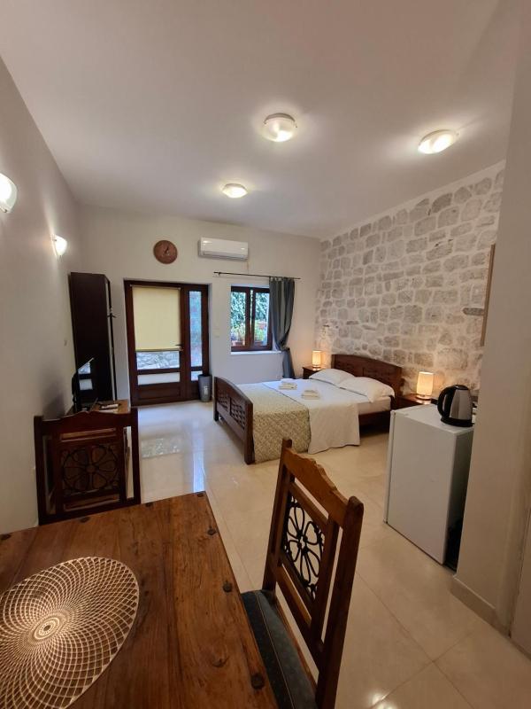 Filip Deluxe Rooms - image 5