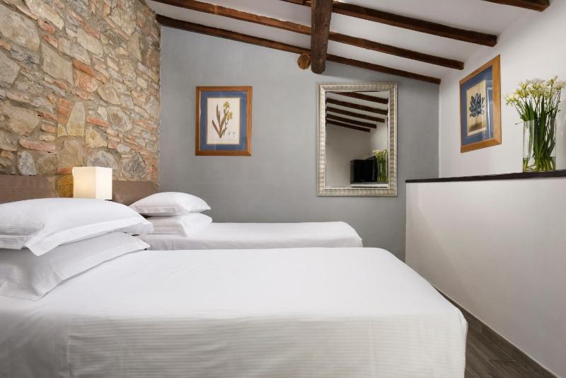 Double or Twin Room image 1