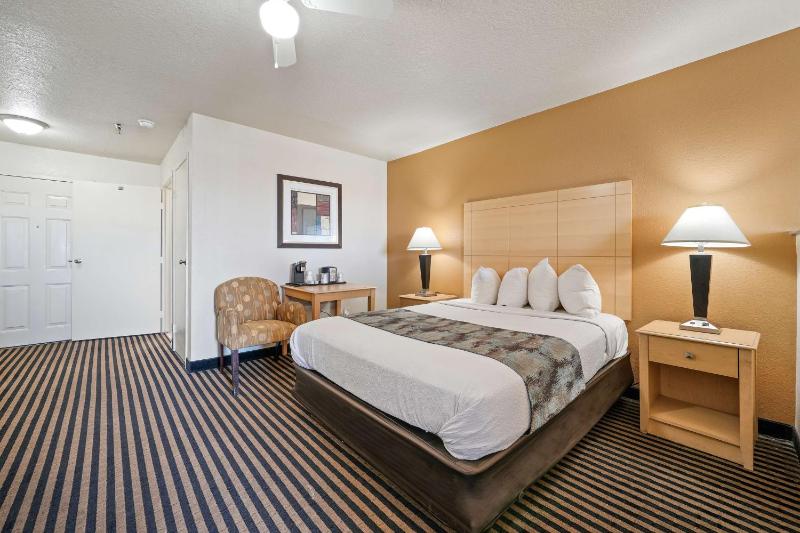Double Queen Suite - Non-Smoking image 3