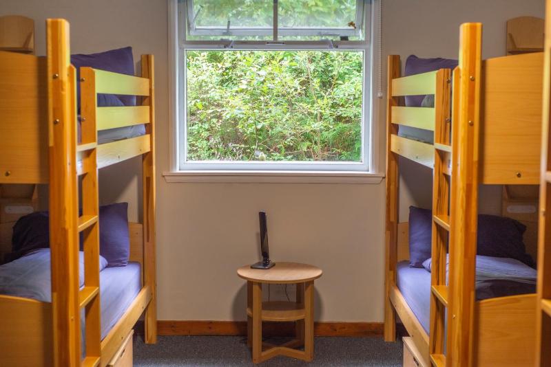 Quadruple Room with Shared Bathroom image 3