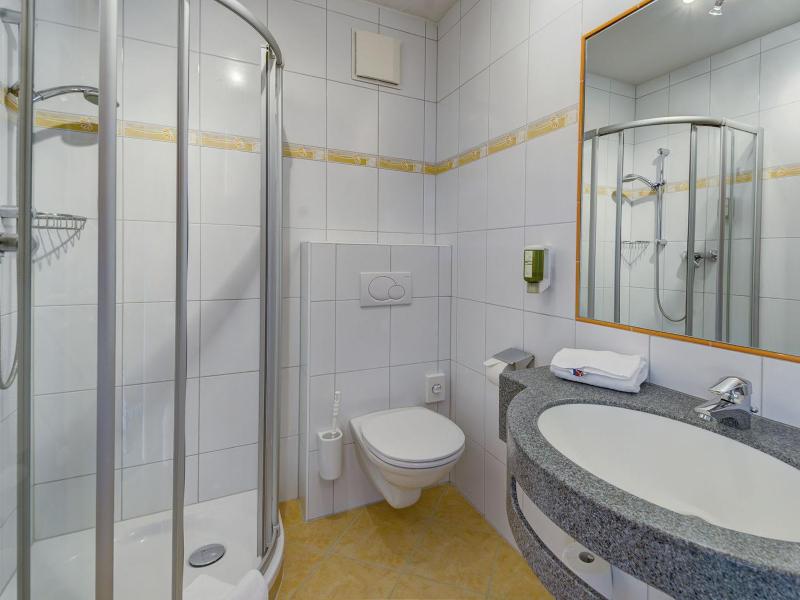 Single Room with Balcony image 3