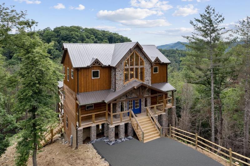 Stargazer Chalet cabin - image 12