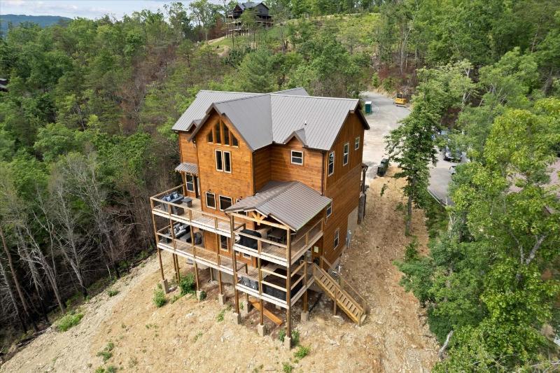 Stargazer Chalet cabin - image 4