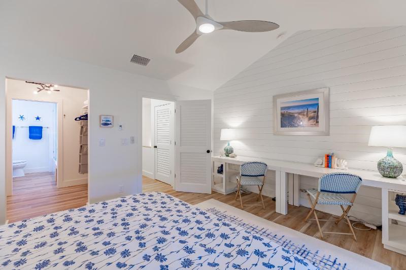 3025 Club Villas - image 13
