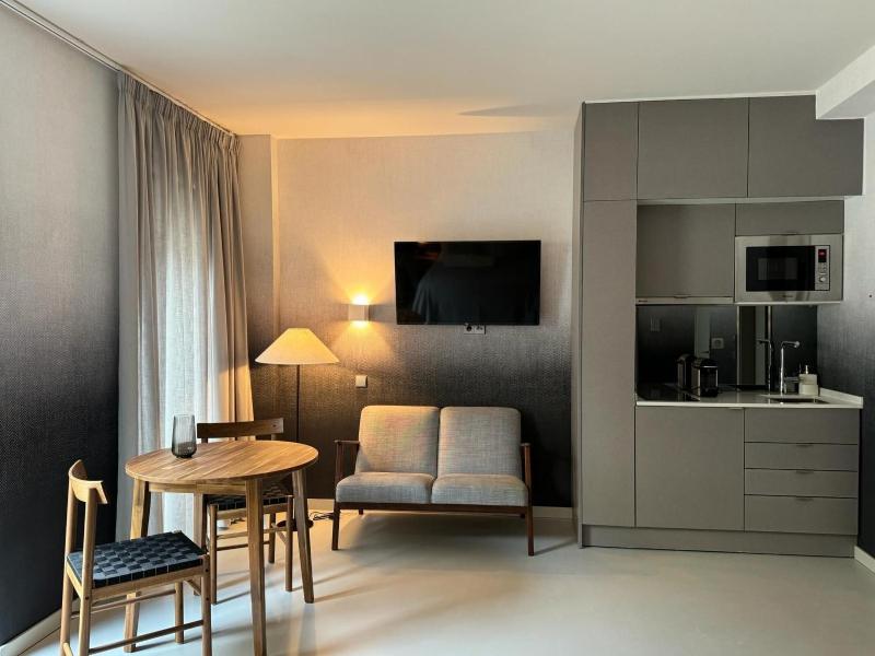 Orange 3 House - Chiado Studios - image 5