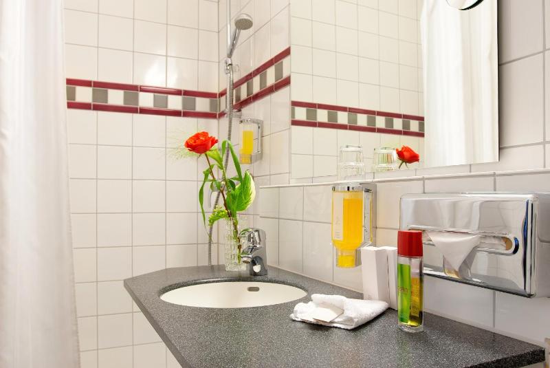 Comfort Single Room image 2