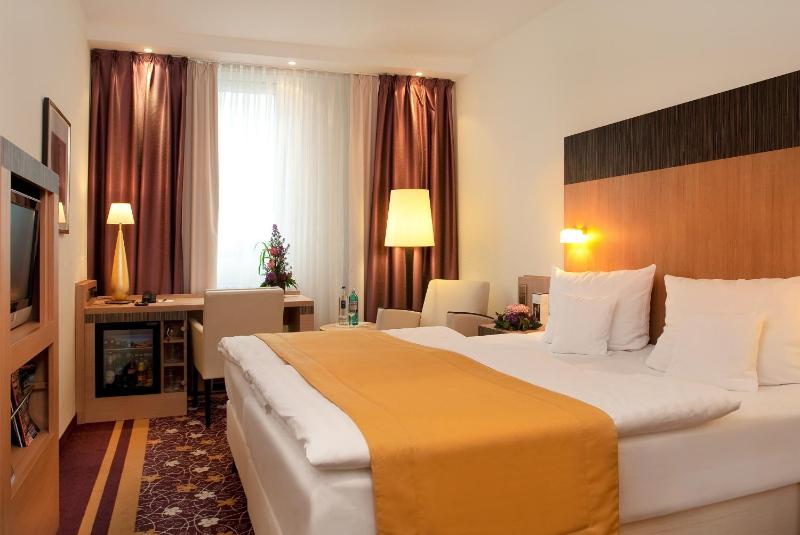 Comfort Double Room image 4