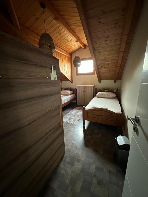 Scodrinon Hostel - image 7