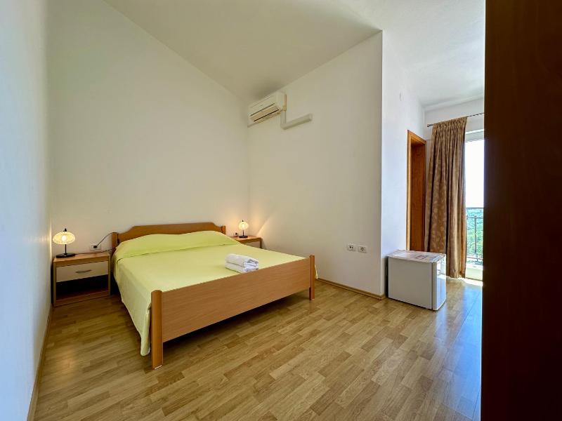 Double Room image 1