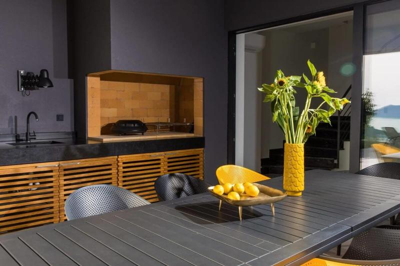 Brand New Contemporary Villa With Infinity Pool - image 11