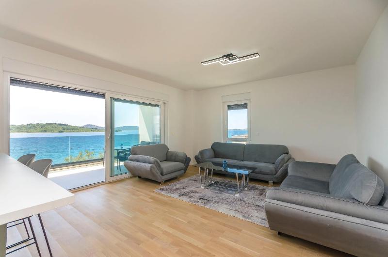 Apartments Adriatic - image 2