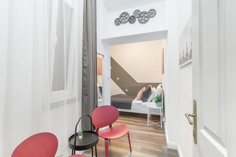 New Central and Convenient Flat - image 2