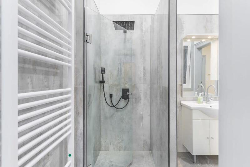 New Central and Convenient Flat - image 4