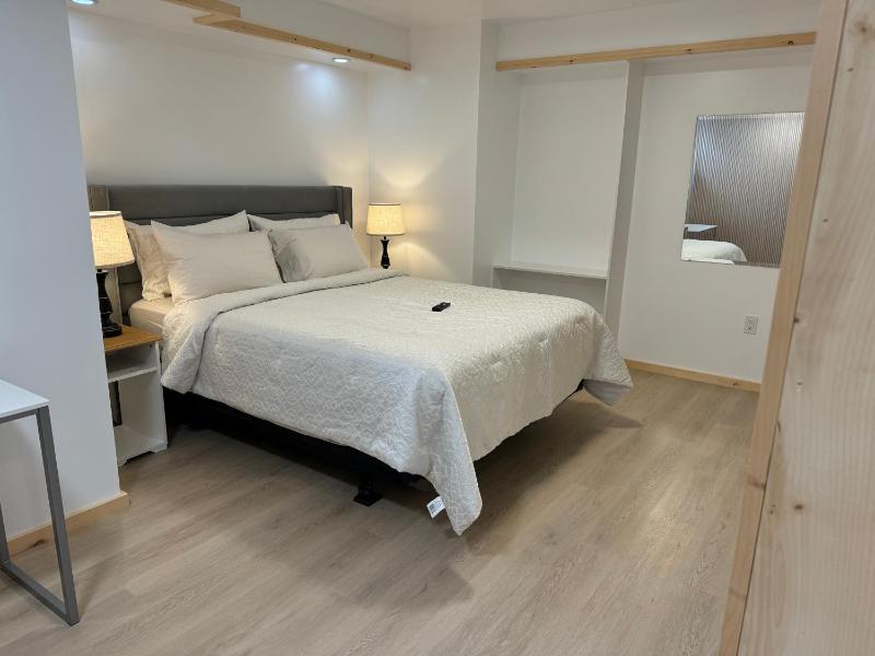 2-bedrooms-2-bathrooms-1-living-room-brand-new