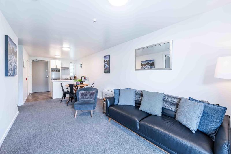 Central Apartment 111 - image 12