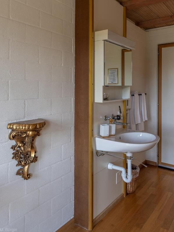Double Room image 3