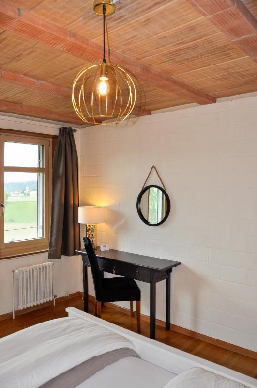 Double Room image 3