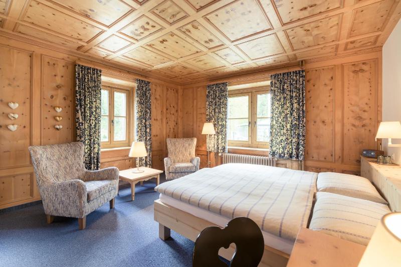 Superior Double Room image 3