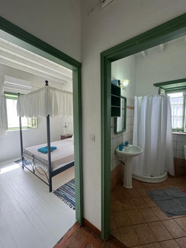 Three-Bedroom Villa image 4