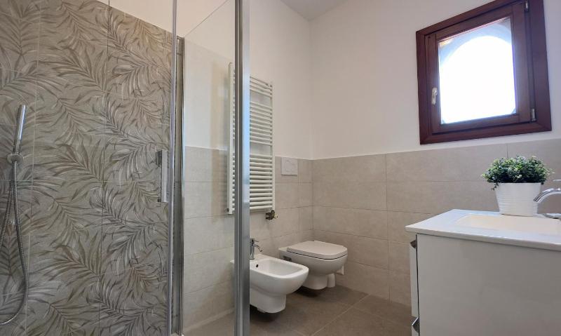 Two-Bedroom Apartment - Venice View image 2