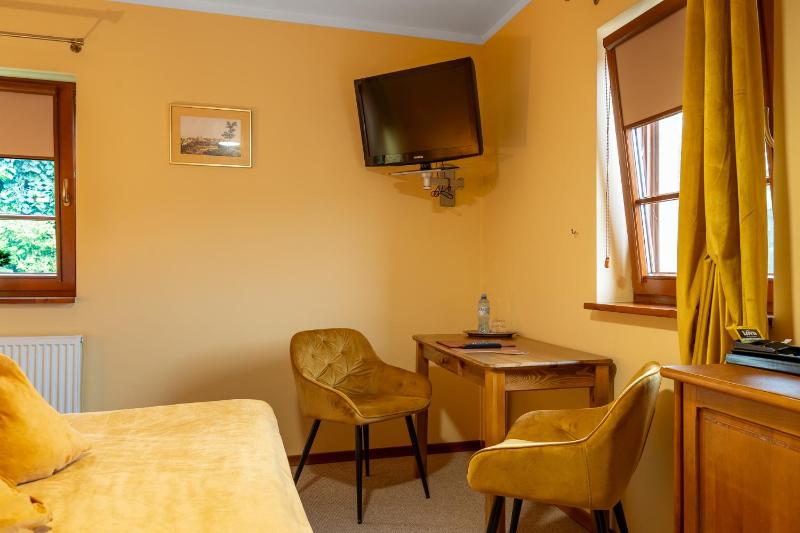 Double Room image 4