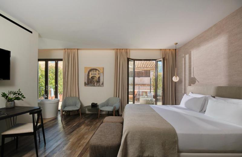 Junior Suite with Terrace image 1