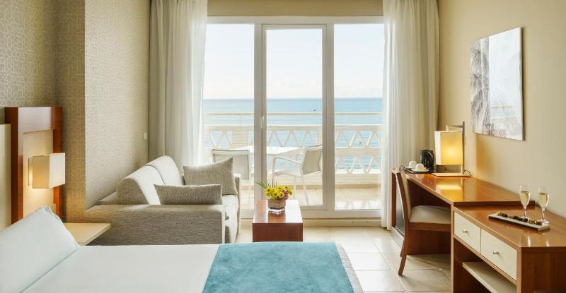 Double or Twin Room with Sea View image 1