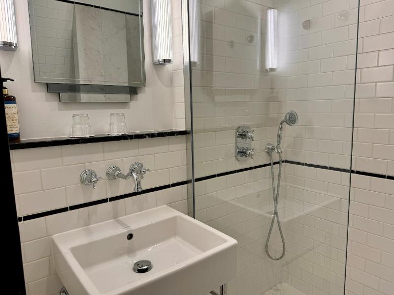 Suite with Balcony image 2
