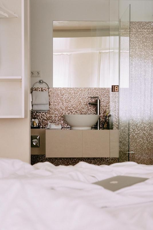 Double Room (Designroom - Extremely Popular) image 4