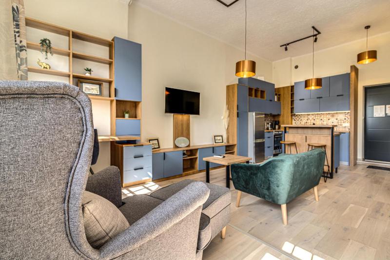 RentPlanet - Apartament Powstańców Śląskich - image 13