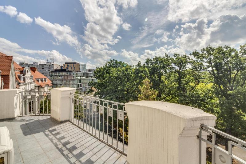 RentPlanet - Apartament Powstańców Śląskich - image 12