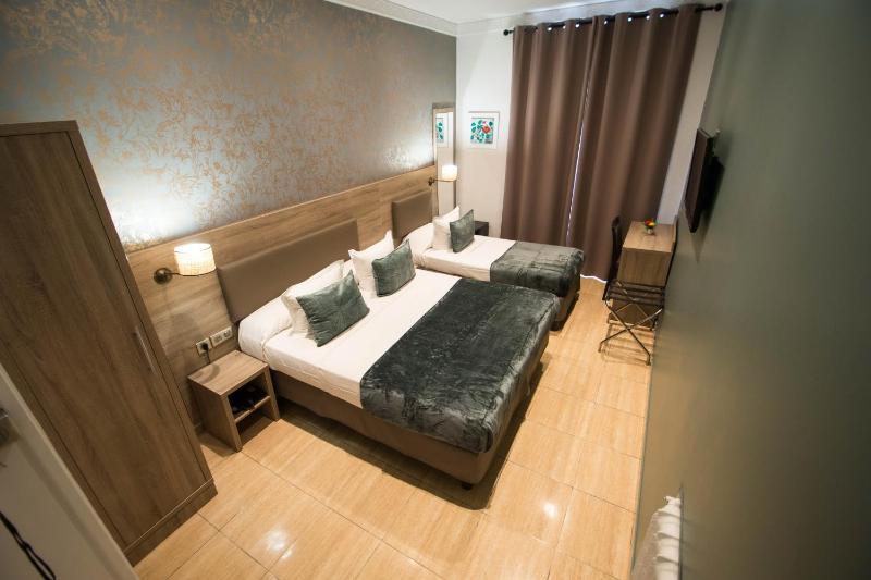 Triple Room image 1