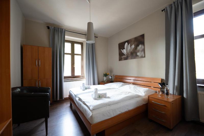 Double Room image 1