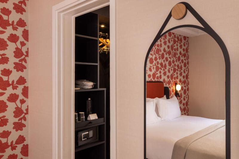 Prestige Double Room image 3