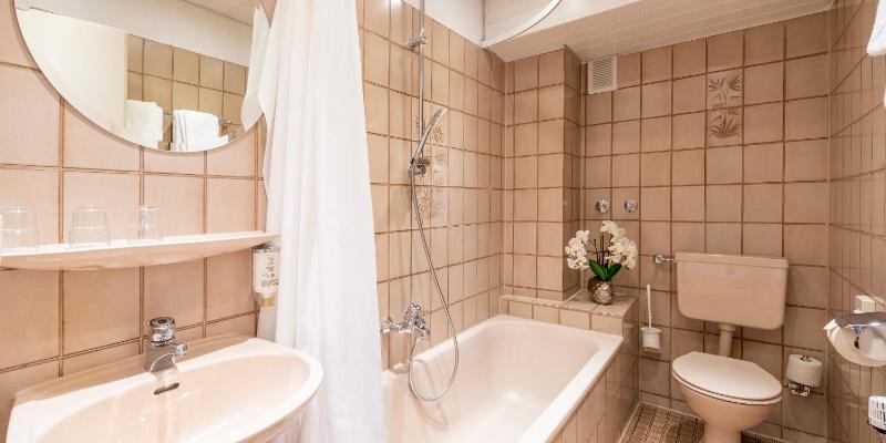 Comfort Triple Room image 2